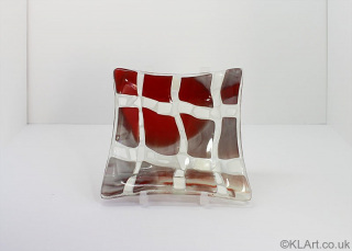 © KLArt.co.uk Red White checkers Dish